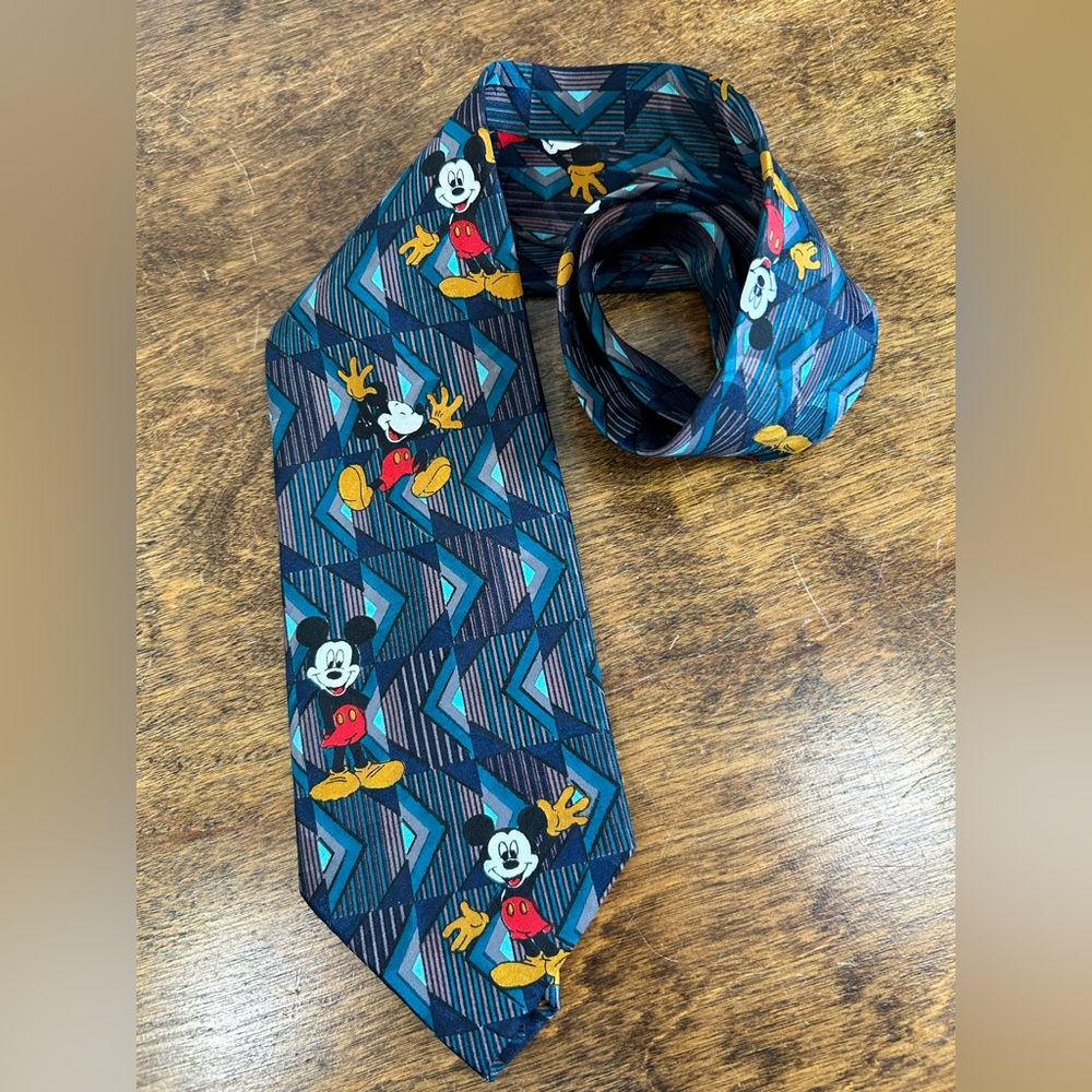 Disney Mickey Mouse Tie